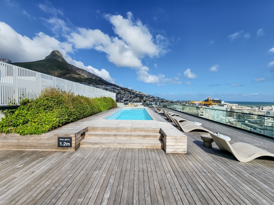 1 Bedroom Property for Sale in Sea Point Western Cape